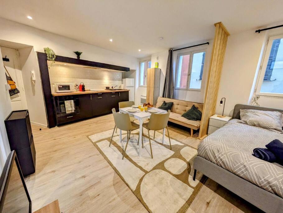 Le Studio Cosy, Centre Historique, Wifi, Neuf 格拉斯 外观 照片