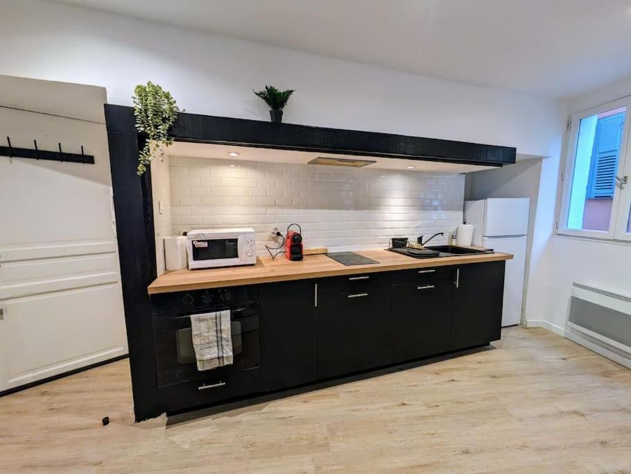 Le Studio Cosy, Centre Historique, Wifi, Neuf 格拉斯 外观 照片